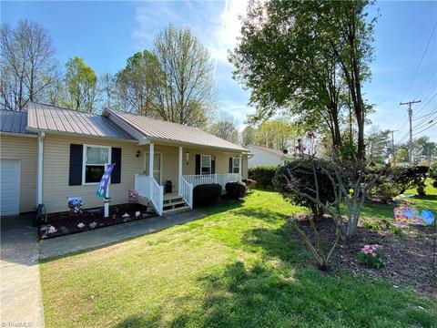 511 Westover Dr, High Point, NC 27265 photo 2