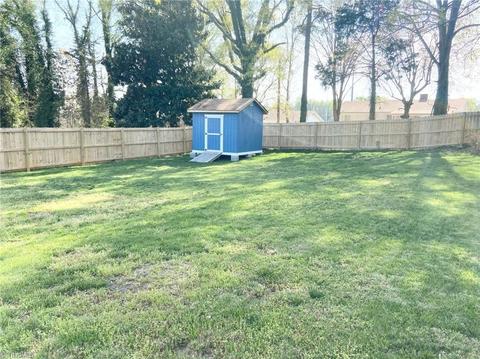 1213 Guyer St, High Point, NC 27262 photo 3