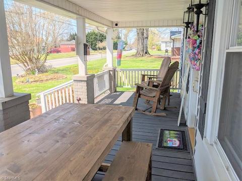 1423 Meadow Rd, Eden, NC 27288 photo 5