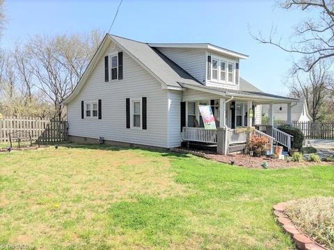 1423 Meadow Rd, Eden, NC 27288 photo 3