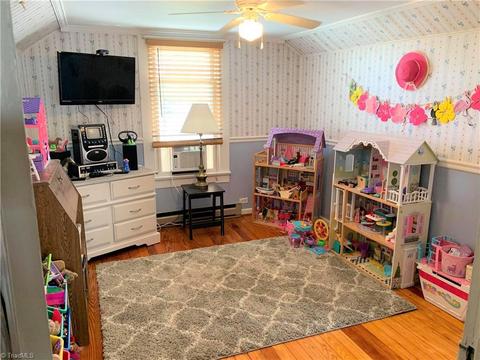1423 Meadow Rd, Eden, NC 27288 photo 22