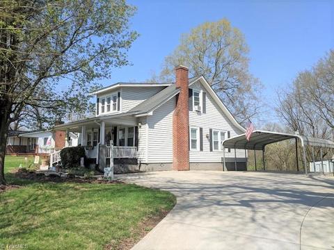 1423 Meadow Rd, Eden, NC 27288 photo 2