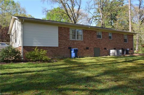 655 E Timber Ln, Robbins, NC 27325 photo 9