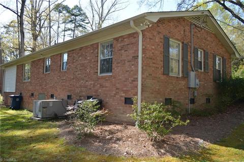 655 E Timber Ln, Robbins, NC 27325 photo 10