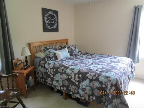 1632 Larkin St, High Point, NC 27262 photo 12