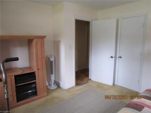 1632 Larkin St, High Point, NC 27262 photo 17