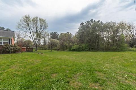 1070 E Pine St, Mount Airy, NC 27030 photo 21