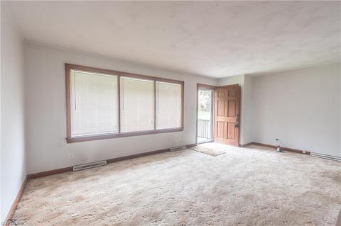 1070 E Pine St, Mount Airy, NC 27030 photo 8