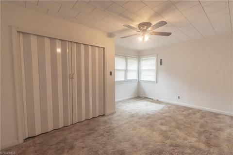 1070 E Pine St, Mount Airy, NC 27030 photo 10