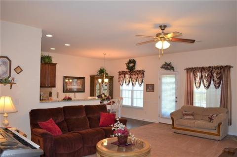 744 Forester Ct, High Point, NC 27265 photo 10