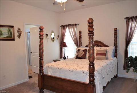 744 Forester Ct, High Point, NC 27265 photo 12