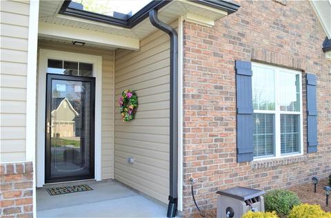 744 Forester Ct, High Point, NC 27265 photo 3