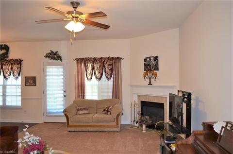 744 Forester Ct, High Point, NC 27265 photo 9