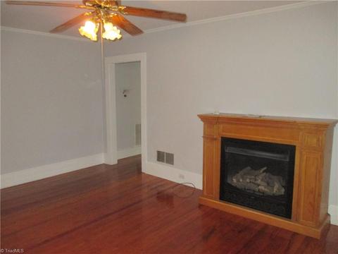 1064 Mill St, Pinnacle, NC 27043 photo 12