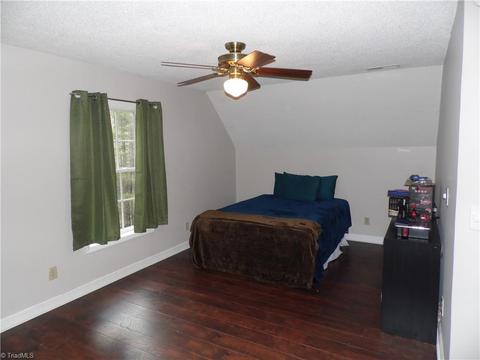 75 River Pointe Ln, Sparta, NC 28675 photo 22