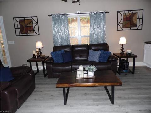 75 River Pointe Ln, Sparta, NC 28675 photo 9