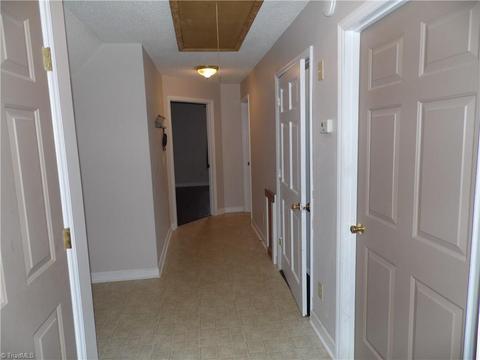 75 River Pointe Ln, Sparta, NC 28675 photo 26