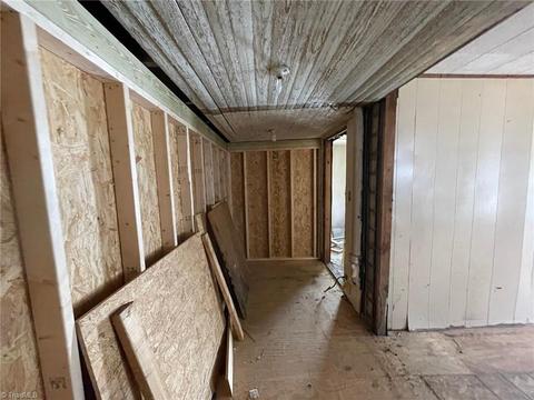 200 Maple Ave, Thomasville, NC 27360 photo 26