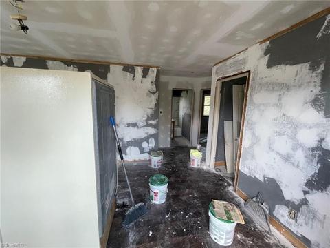 200 Maple Ave, Thomasville, NC 27360 photo 19