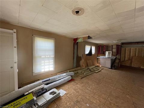 200 Maple Ave, Thomasville, NC 27360 photo 28