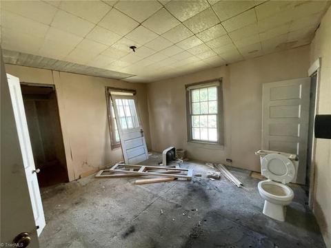 200 Maple Ave, Thomasville, NC 27360 photo 22