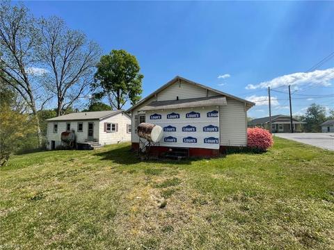 200 Maple Ave, Thomasville, NC 27360 photo 32