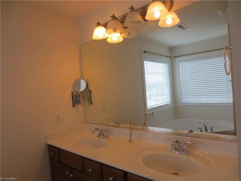 3608 Cottesmore Dr, High Point, NC 27265 photo 17