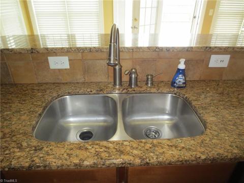 3608 Cottesmore Dr, High Point, NC 27265 photo 15