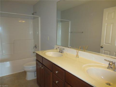 3608 Cottesmore Dr, High Point, NC 27265 photo 24