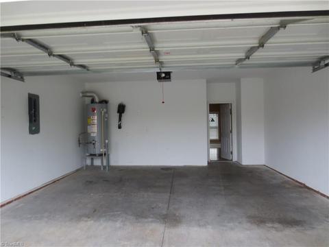 3608 Cottesmore Dr, High Point, NC 27265 photo 4