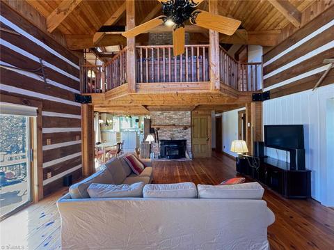 431 Running Cedar Dr, Traphill, NC 28685 photo 5