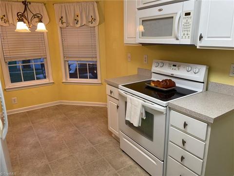 3463 Limestone Ct, High Point, NC 27265 photo 12