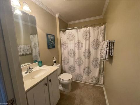 3463 Limestone Ct, High Point, NC 27265 photo 5
