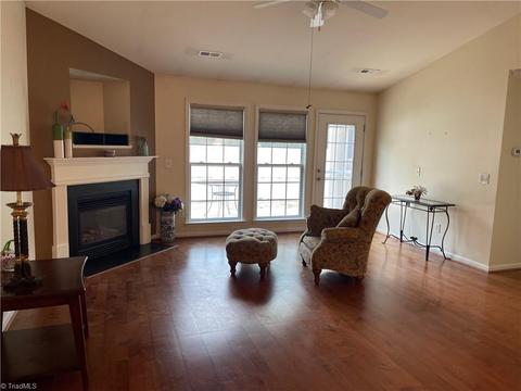 3463 Limestone Ct, High Point, NC 27265 photo 3