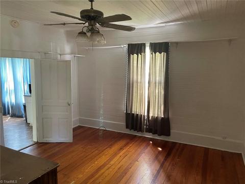207 S 5th Ave, Mayodan, NC 27027 photo 9
