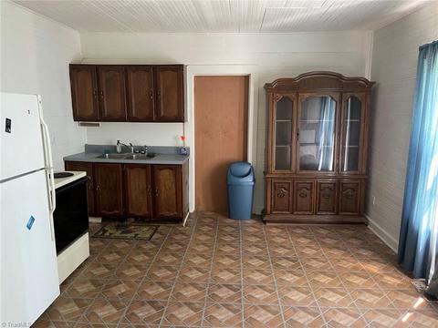 207 S 5th Ave, Mayodan, NC 27027 photo 14