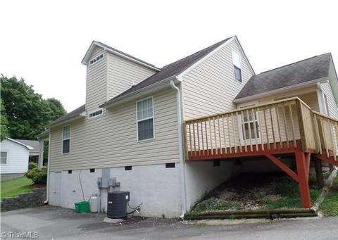 216 Unity St, Thomasville, NC 27360 photo 6