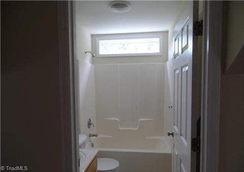 216 Unity St, Thomasville, NC 27360 photo 7
