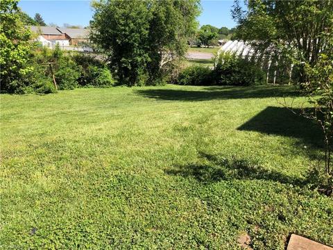 107 Cooper St, Dobson, NC 27017 photo 26