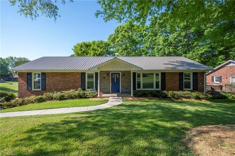 1625 Central Rd, Clemmons, NC 27012 photo 1