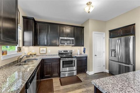 2400 Bearded Iris Ln, High Point, NC 27265 photo 15
