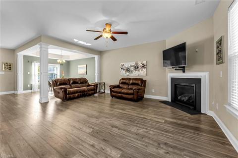 2400 Bearded Iris Ln, High Point, NC 27265 photo 9