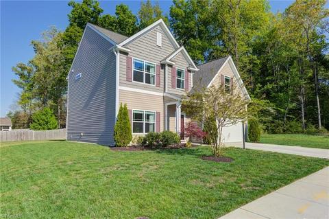 2400 Bearded Iris Ln, High Point, NC 27265 photo 2