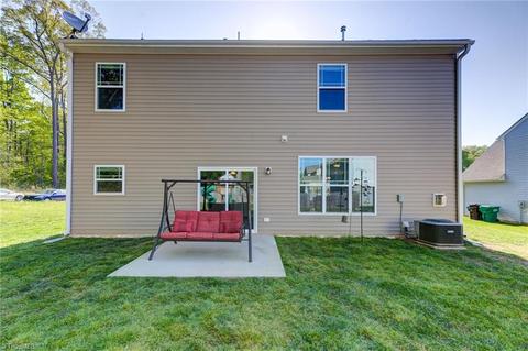 2400 Bearded Iris Ln, High Point, NC 27265 photo 31