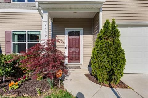 2400 Bearded Iris Ln, High Point, NC 27265 photo 3