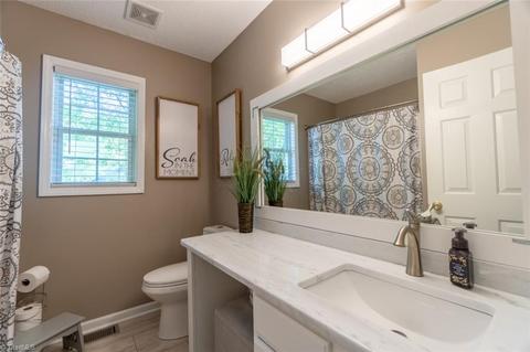 1104 E Meadow Rd, Eden, NC 27288 photo 16