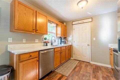 1104 E Meadow Rd, Eden, NC 27288 photo 9