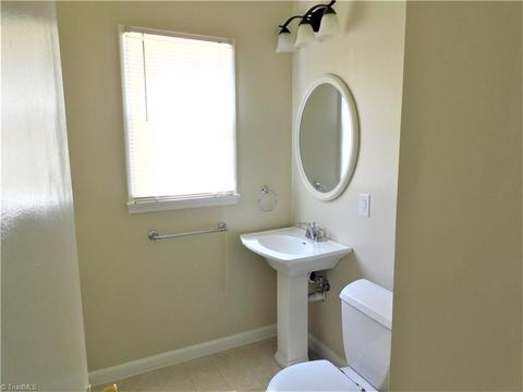 1406 Grantham Dr, High Point, NC 27265 photo 34