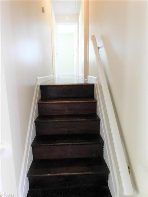 1406 Grantham Dr, High Point, NC 27265 photo 19