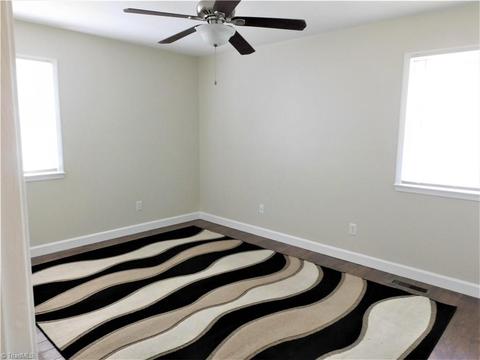 1406 Grantham Dr, High Point, NC 27265 photo 27
